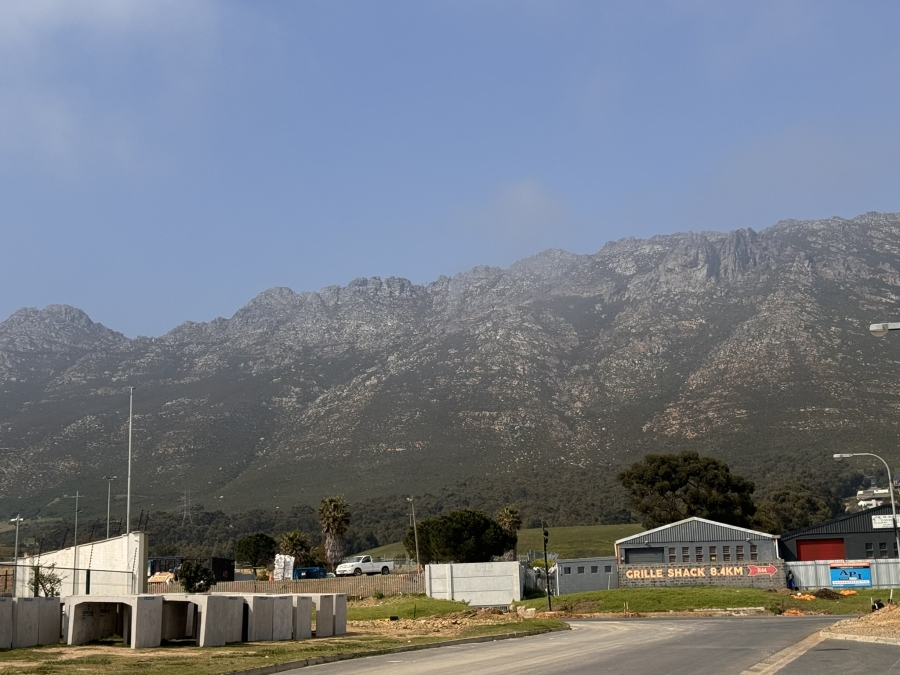 2 Bedroom Property for Sale in Admirals Park Western Cape